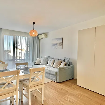 Prestige - Private - Bsr - 2 アパート