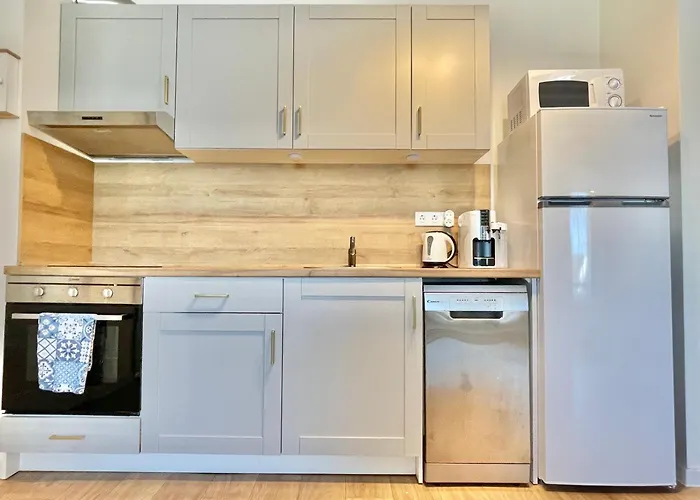 Apartment Prestige - Private - Bsr - 2 4*